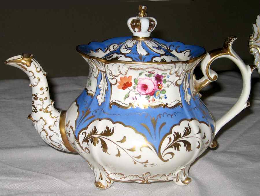 RWK1 Teapot & Lid by Rockingham-1