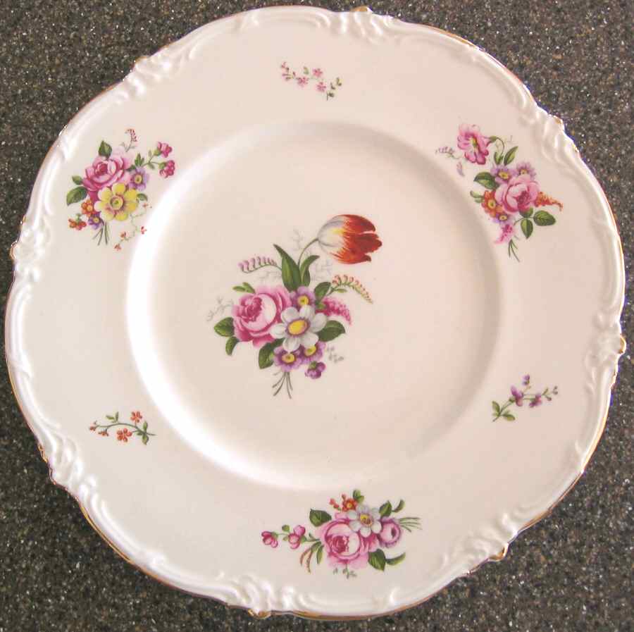 ROC192 Dinner Plate by Royal Cauldon-1