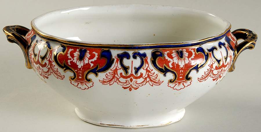 5121 Sauce Boat No Lid by Royal Crown Derby-1