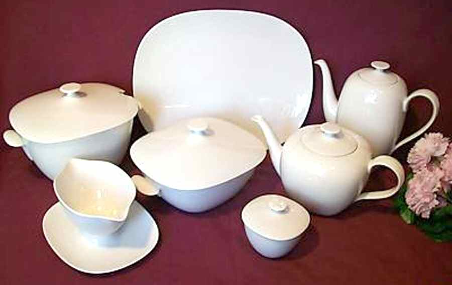 R1917 Coffee Pot & Lid by Rosenthal - Continental-1