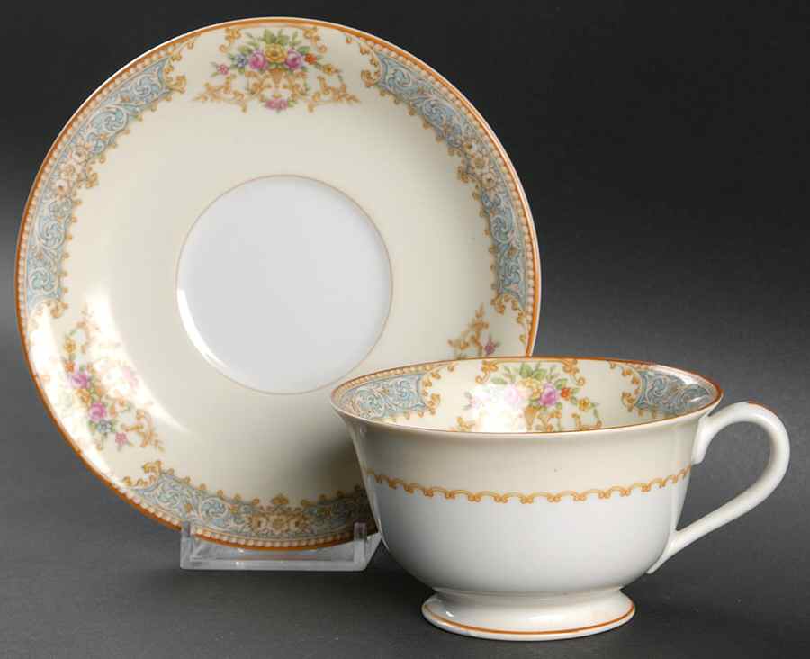 RO90 Footed Cup & Saucer Set by Rose (Japan)-1
