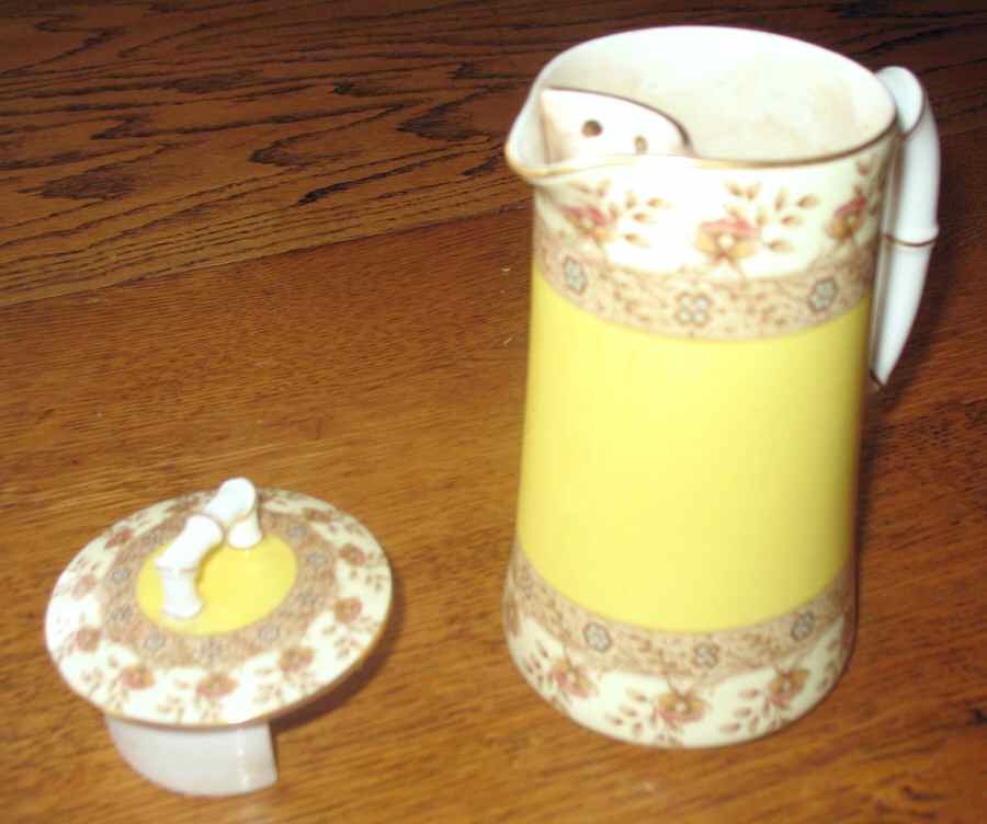 W3855 Individual Coffee Pot & Lid by Royal Worcester-1