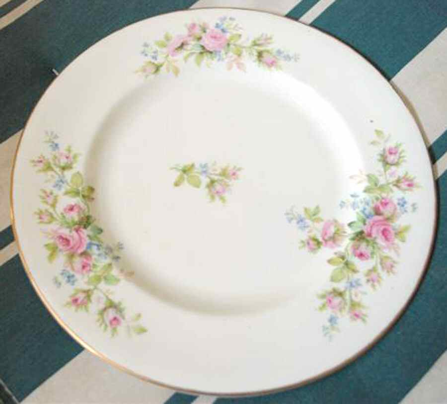 ROA233 Salad Plate by Royal Albert-1