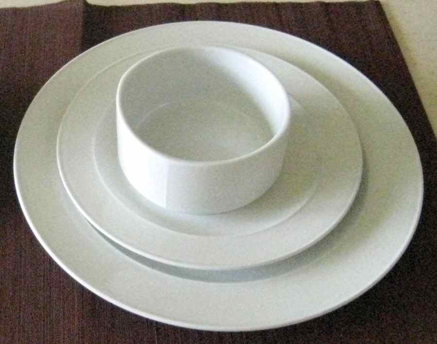 R1918 Dinner Plate by Rosenthal - Continental-1