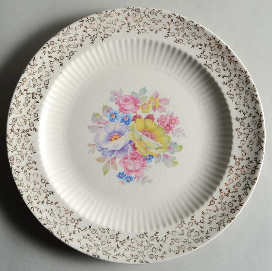 RYL297 Luncheon Plate by Royal (USA)-1