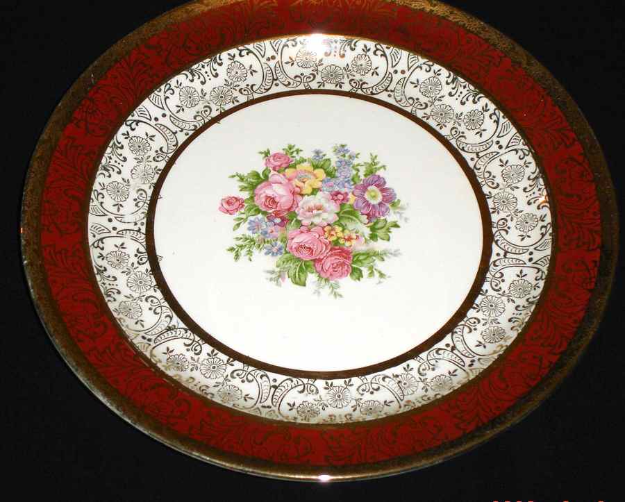 RYB32 Dinner Plate by Royal L B-1