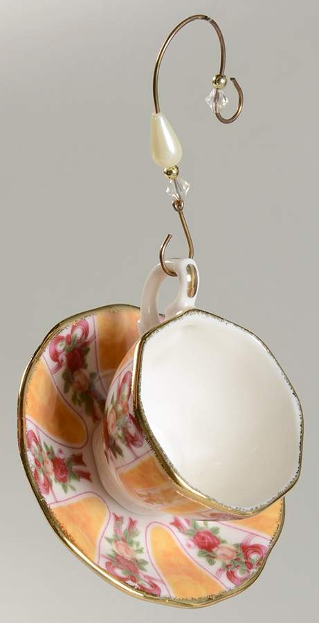 Old Country Roses (Gold Damask) Teacup & Saucer Ornament by Royal Albert-1