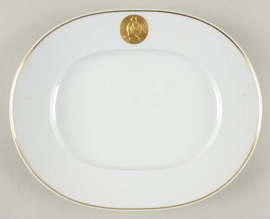 Arcadia (Gold Cameo and Trim) 11" Oval Serving Platter by Royal Berlin-1