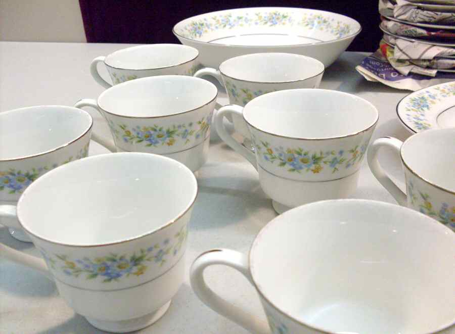 Garland Footed Cup by Rose (Japan)-1