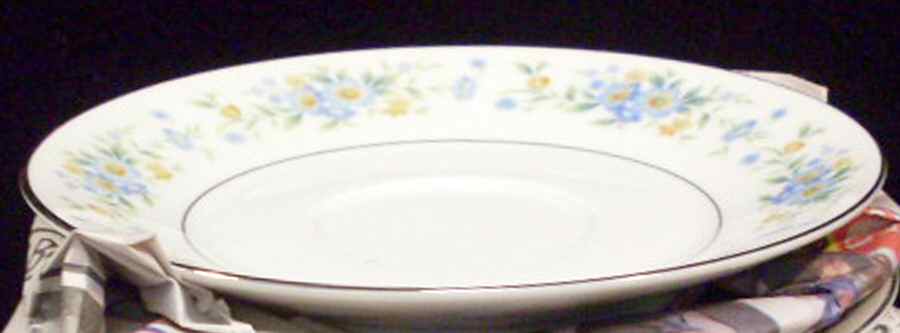 Garland Saucer by Rose (Japan)-1