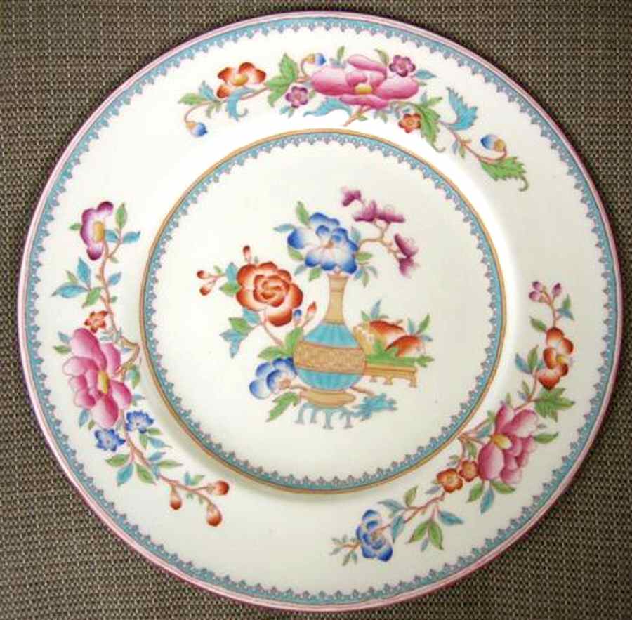 V5034 Dinner Plate by Royal Cauldon-1