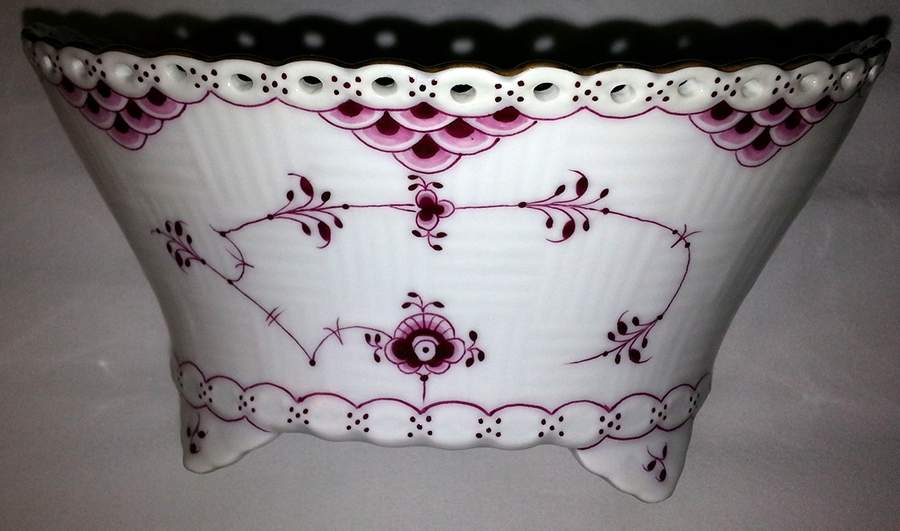 Red Fluted Full Lace Finger Bowl by Royal Copenhagen-1