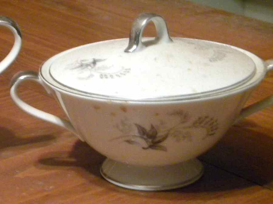Heritage Sugar Bowl & Lid by Regal (Japan)-1