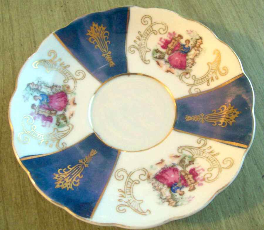 RCW21 Saucer by Royal Crown (Japan)-1