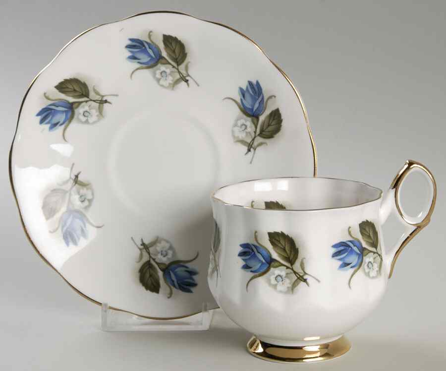7292 Footed Cup & Saucer Set by Royal Victoria-1