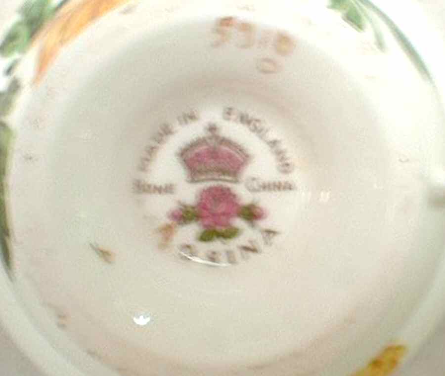 5310 Footed Cup by Rosina-Queens-1