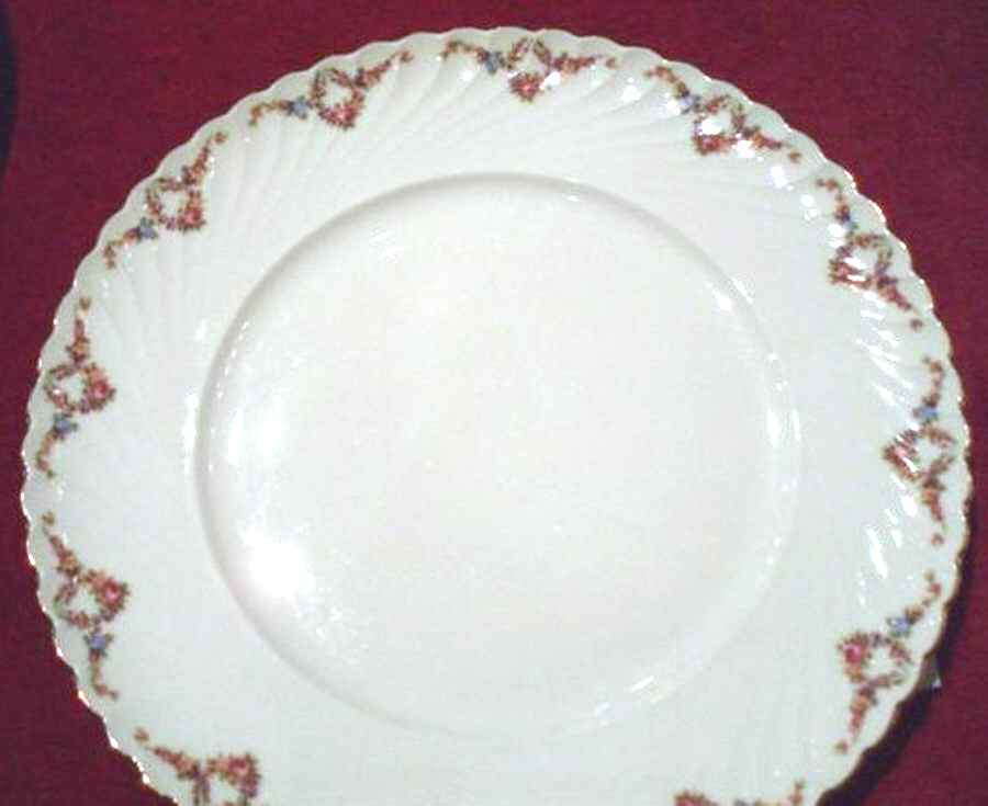 Rob416 Dinner Plate by Royal Bayreuth-1