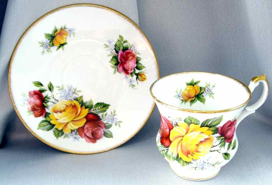RIA80 Footed Cup & Saucer Set by Rosina-Queens-1