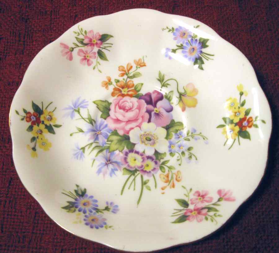 ROA237 Saucer by Royal Albert-1