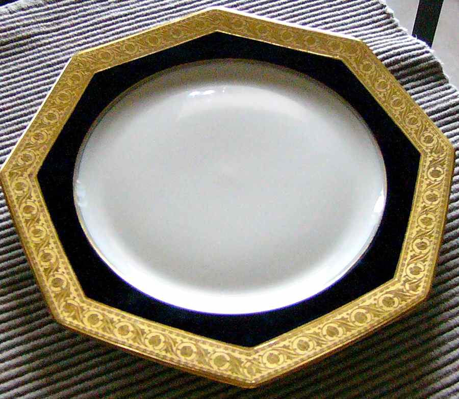 R2066 Dinner Plate by Rosenthal - Continental-1