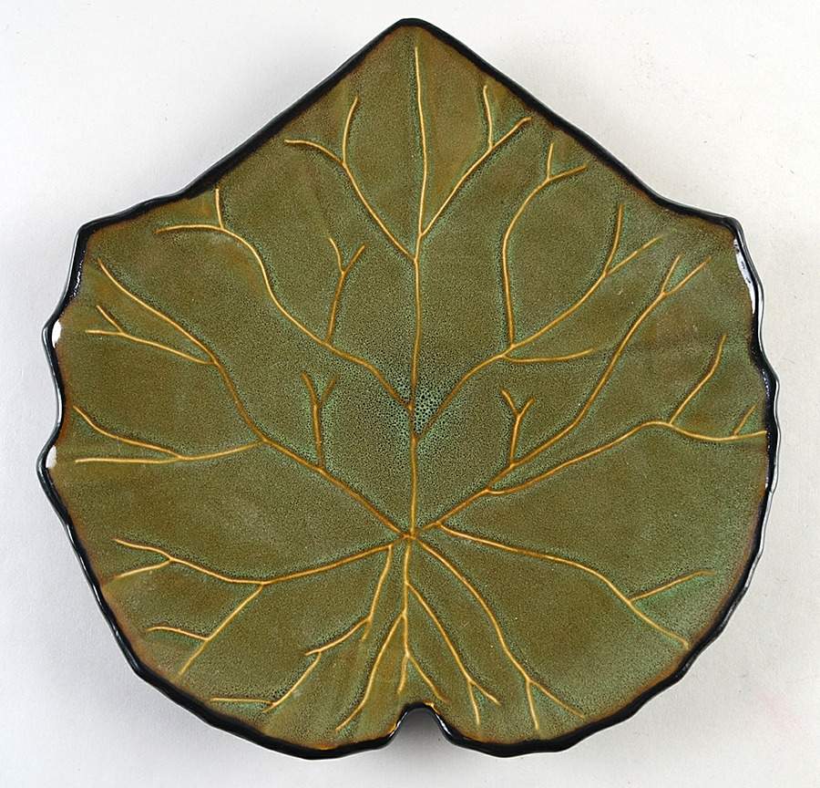 Olive Green Leaf Collection Dinner Plate by Roscher & Co-1