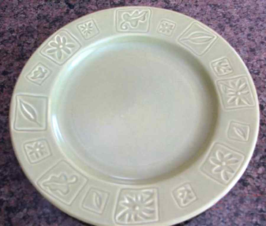 RNC2 Green Dinner Plate by Rosanna-1