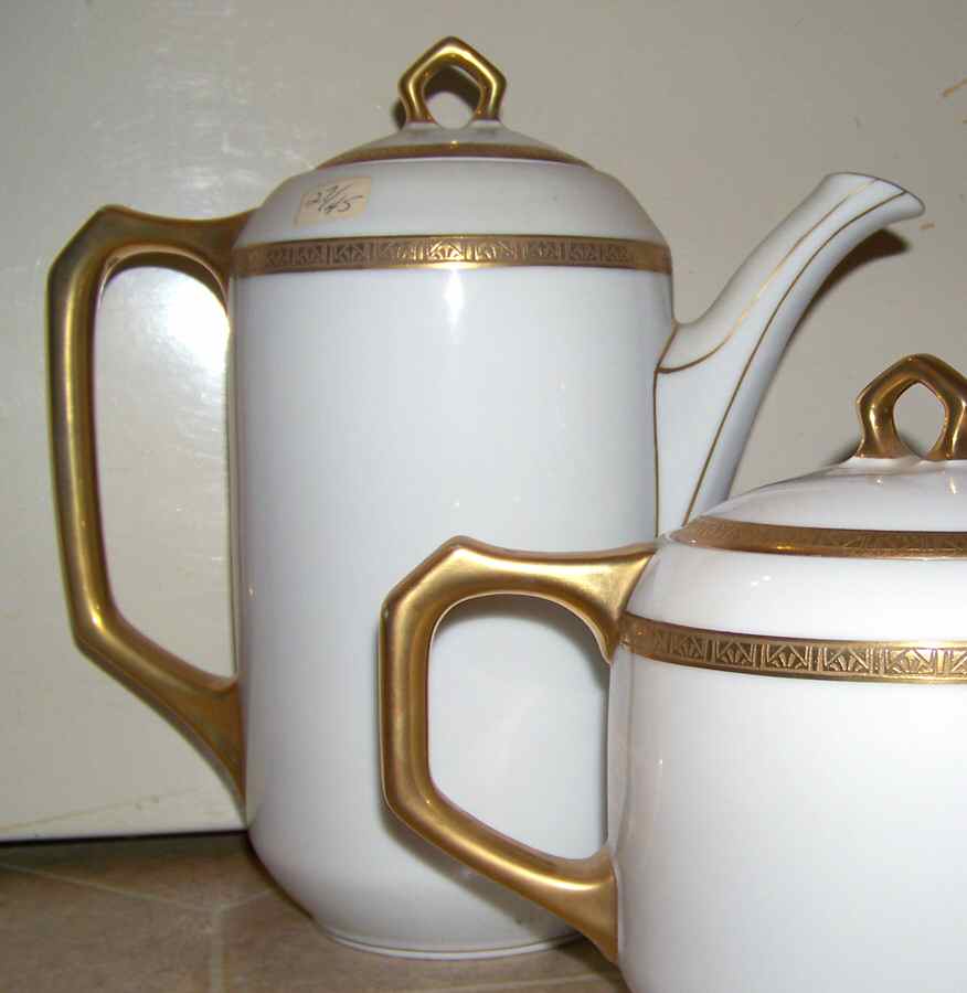 R2082 Coffee Pot & Lid by Rosenthal - Continental-1