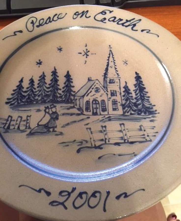Merry Christmas 2001 Collector Plate by Rowe Pottery-1
