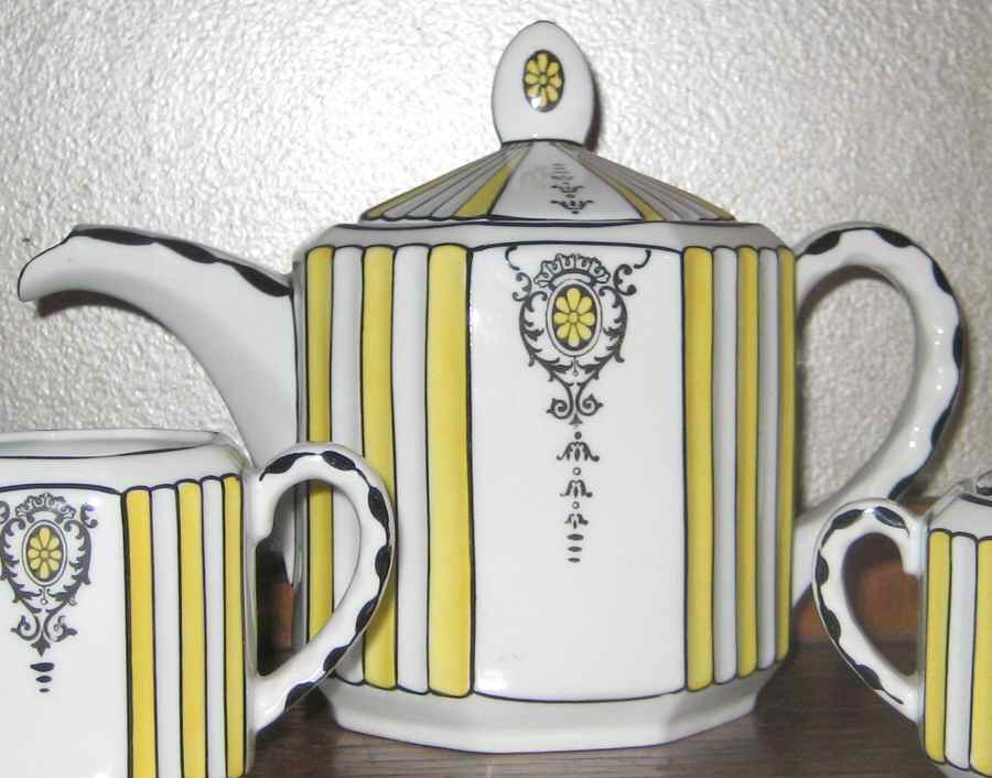 BEB46 Teapot & Lid by Beyer & Bock-1