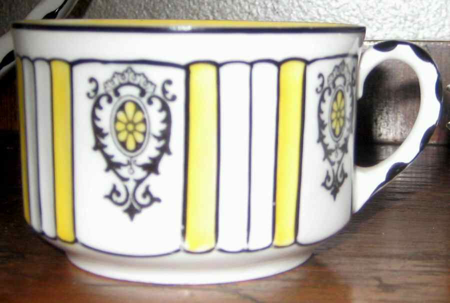BEB46 Flat Cup by Beyer & Bock-1