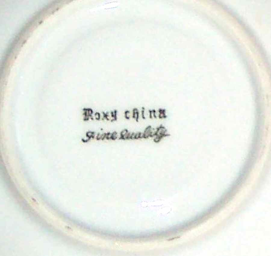 RXY2 Saucer by Roxy-1