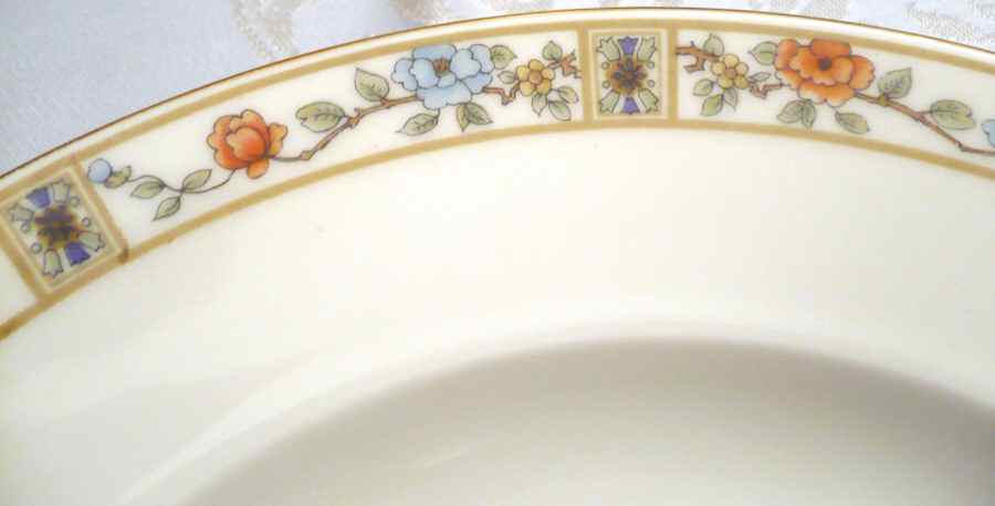 ROT286 Bread & Butter Plate by Royal Tettau-1