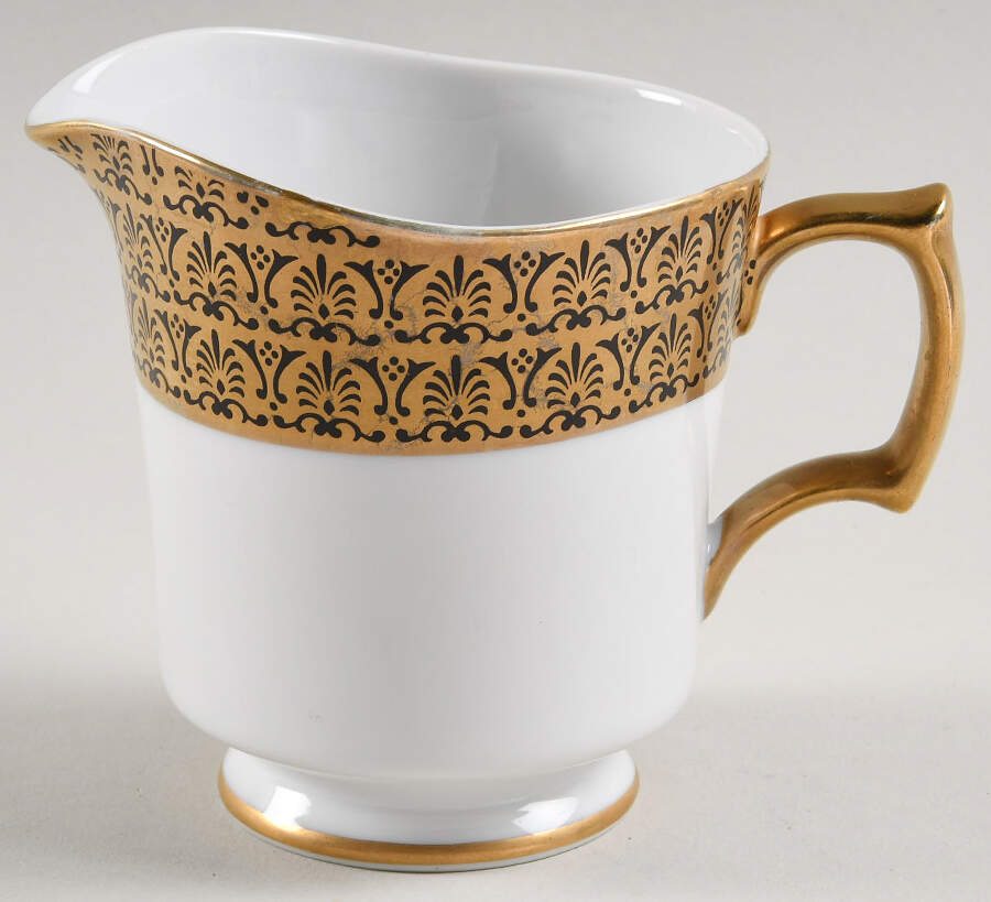 Regency Creamer by Royal Crown (Japan)-1