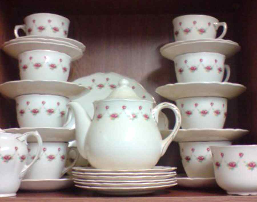 D6055 Flat Cup & Saucer Set by Royal Doulton-1