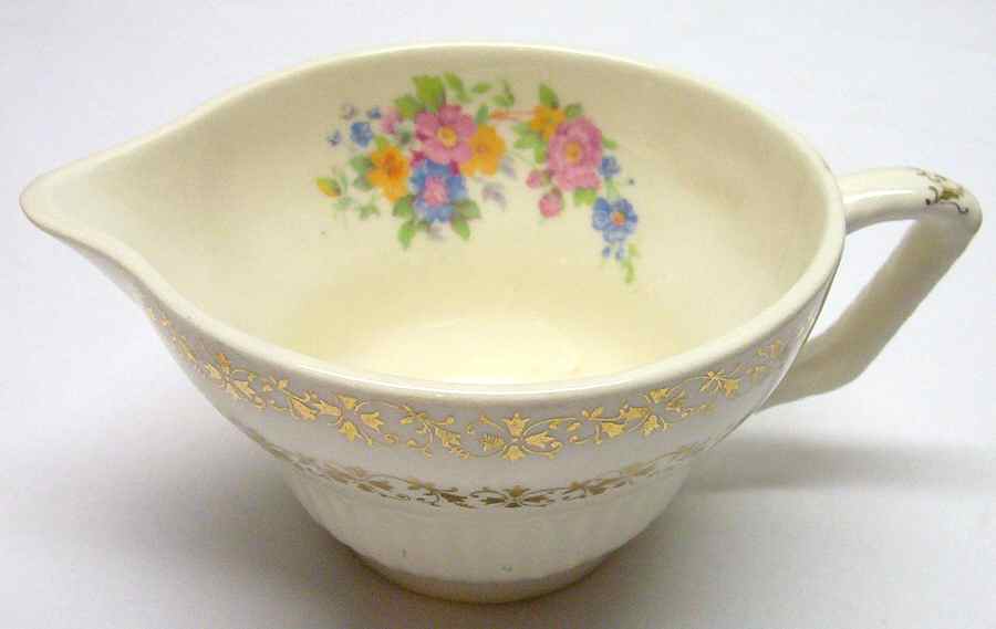 RYL313 Creamer by Royal (USA)-1
