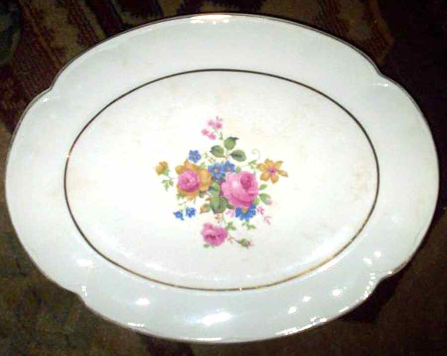 RIP2 Dinner Plate by Rideau-1
