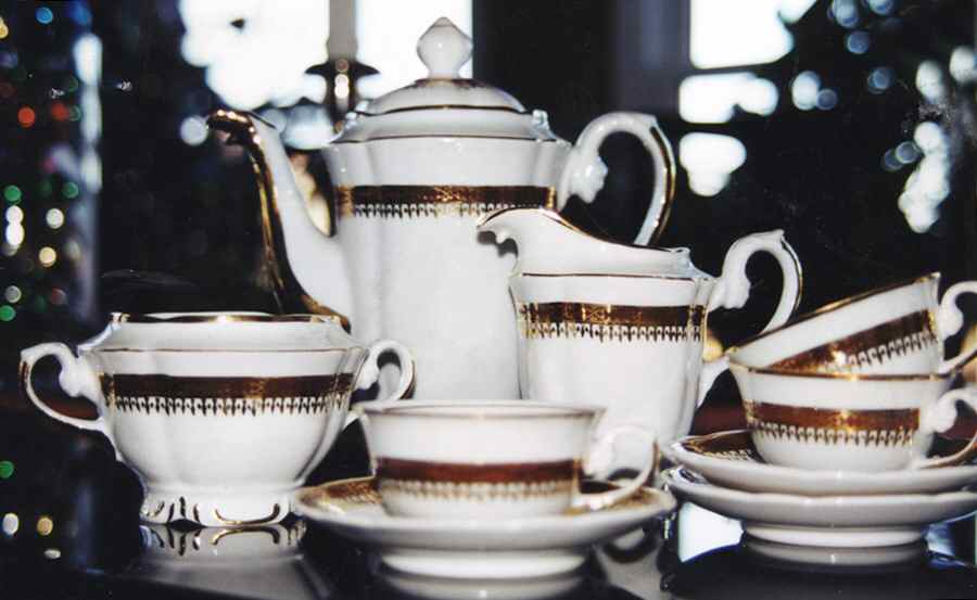 REZ17 Footed Cup & Saucer Set by Real (Brazil)-1