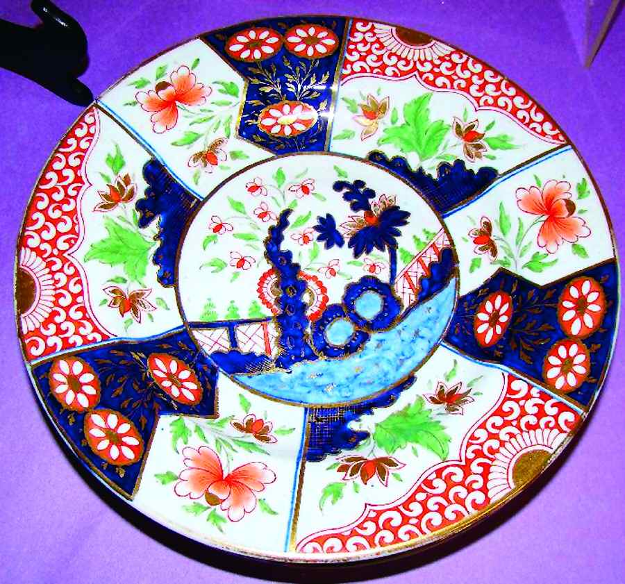 RCD136 Bread & Butter Plate by Royal Crown Derby-1