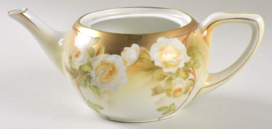 RPU31 Mini Teapot No Lid by RS Prussia-1