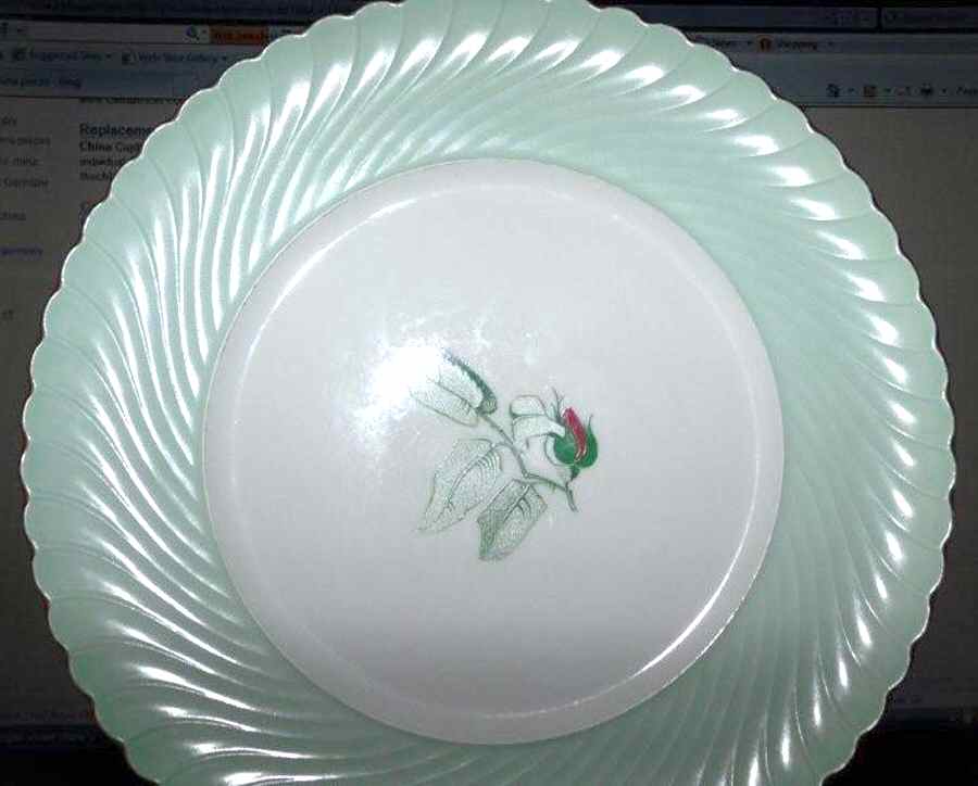 ROT288 Dinner Plate by Royal Tettau-1