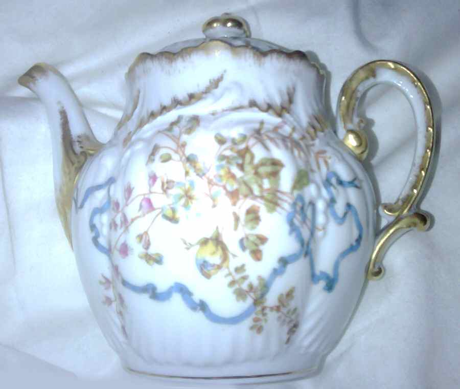 4708 Teapot & Lid by M Redon-1