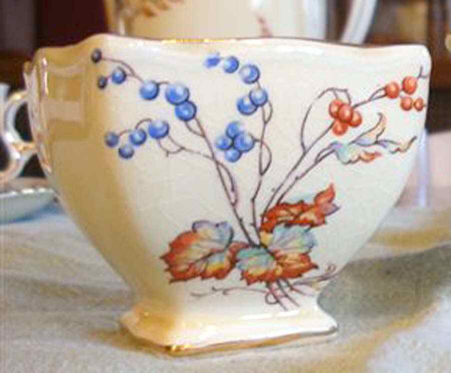 7170 Open Sugar Bowl by Royal Winton-1