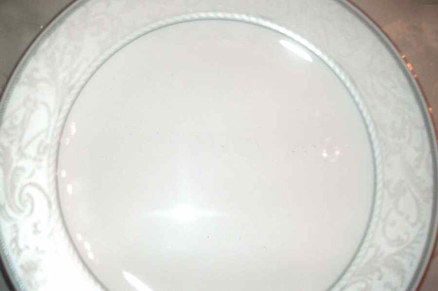 R4S1 Dinner Plate by Royal Savoy-1