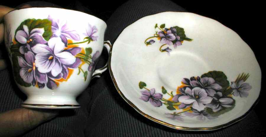 7572 Footed Cup by Royal Vale-1