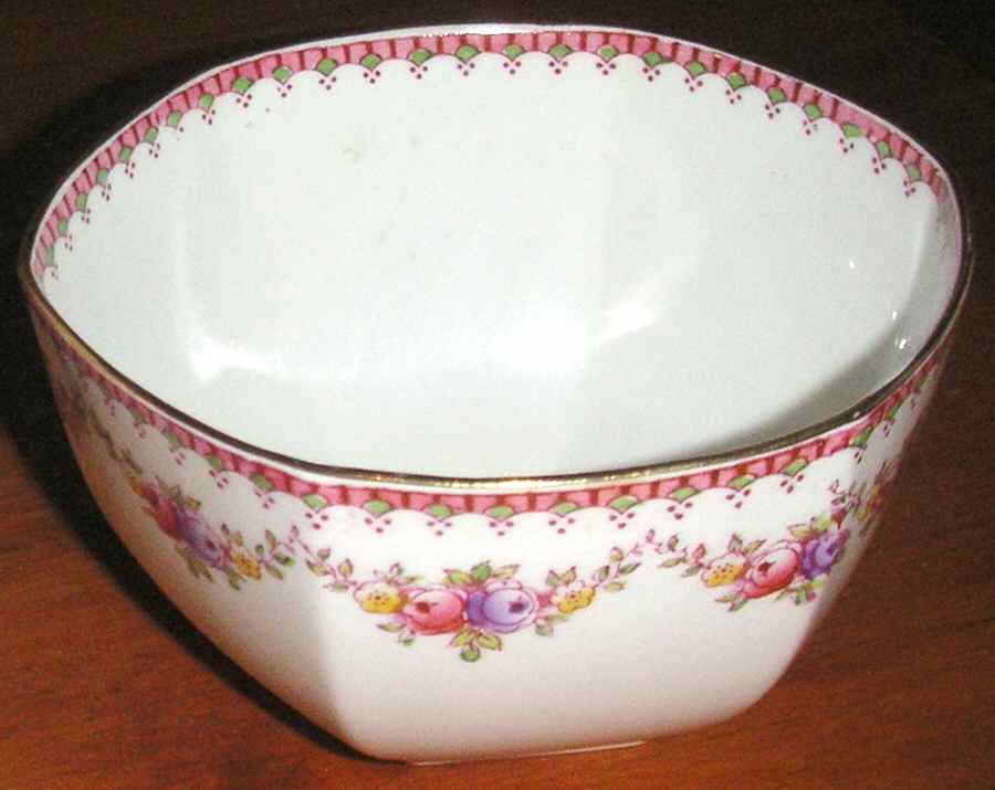 ROA240 Open Sugar Bowl by Royal Albert-1