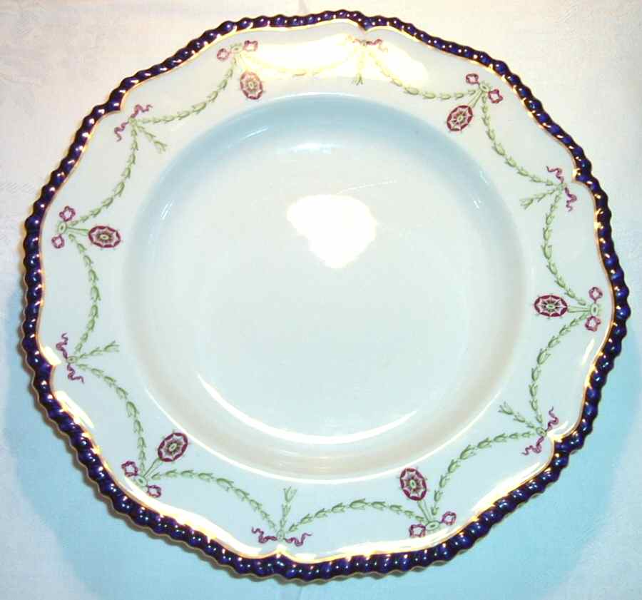 RW251 Dinner Plate by Royal Worcester-1