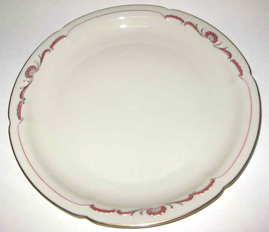ROB423 Dinner Plate by Royal Bayreuth-1