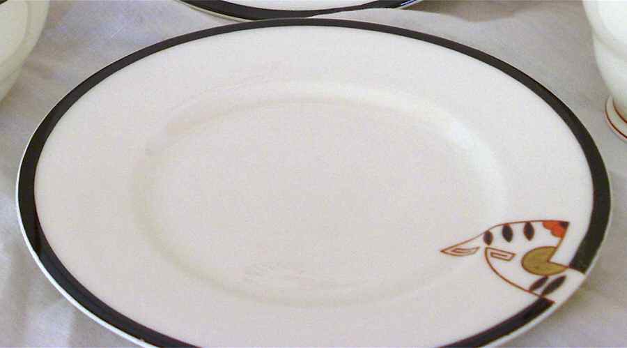 V1515 Bread & Butter Plate by Royal Doulton-1