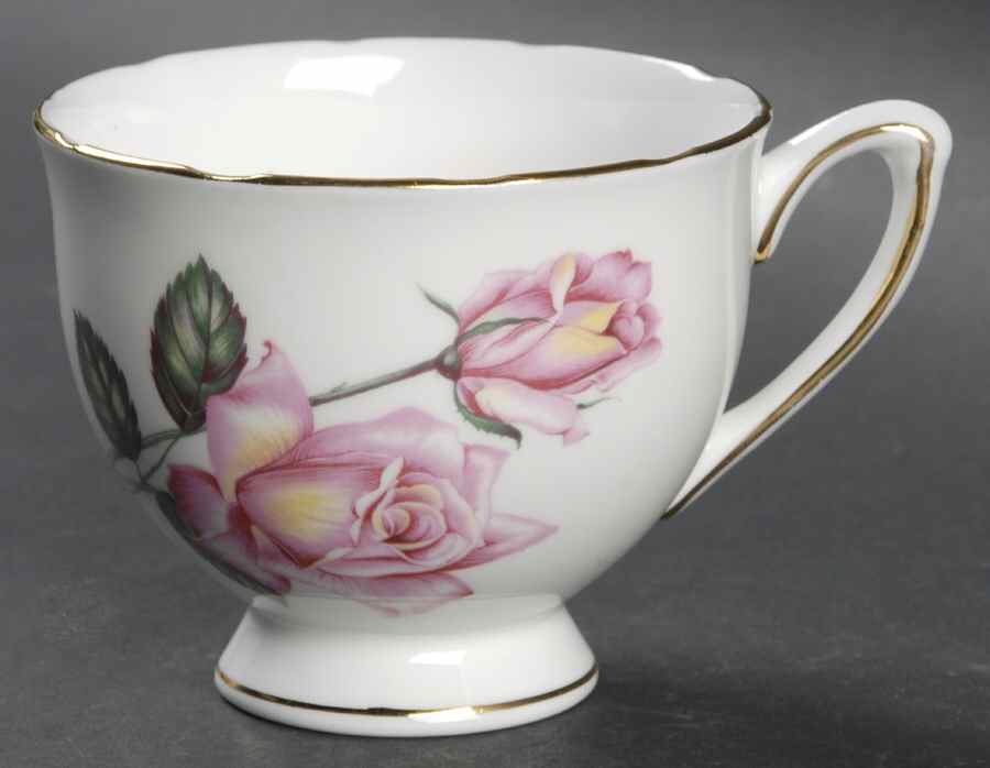 9662 Footed Cup by Royal Vale-1