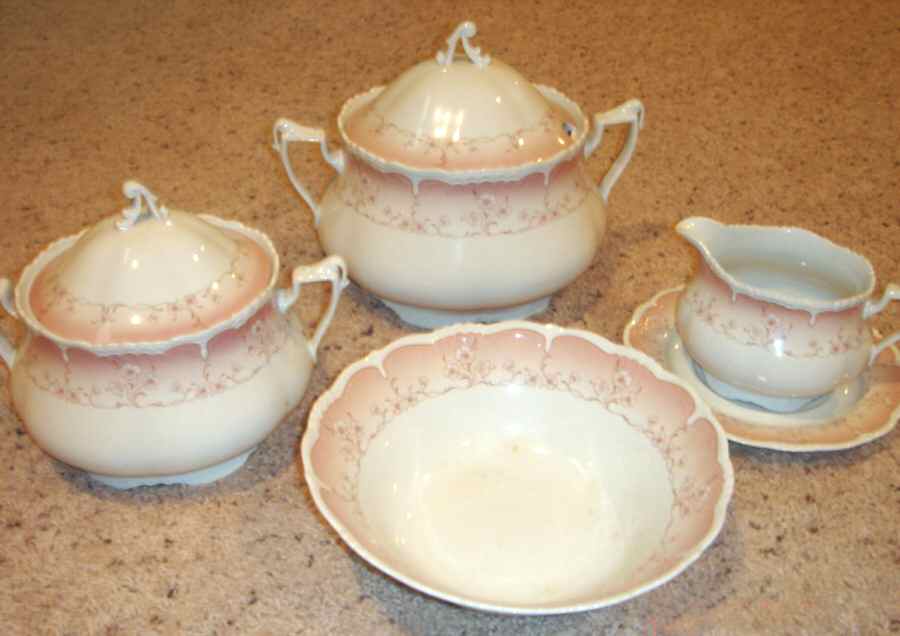 2882 Tureen &  Lid by Royal Tettau-1